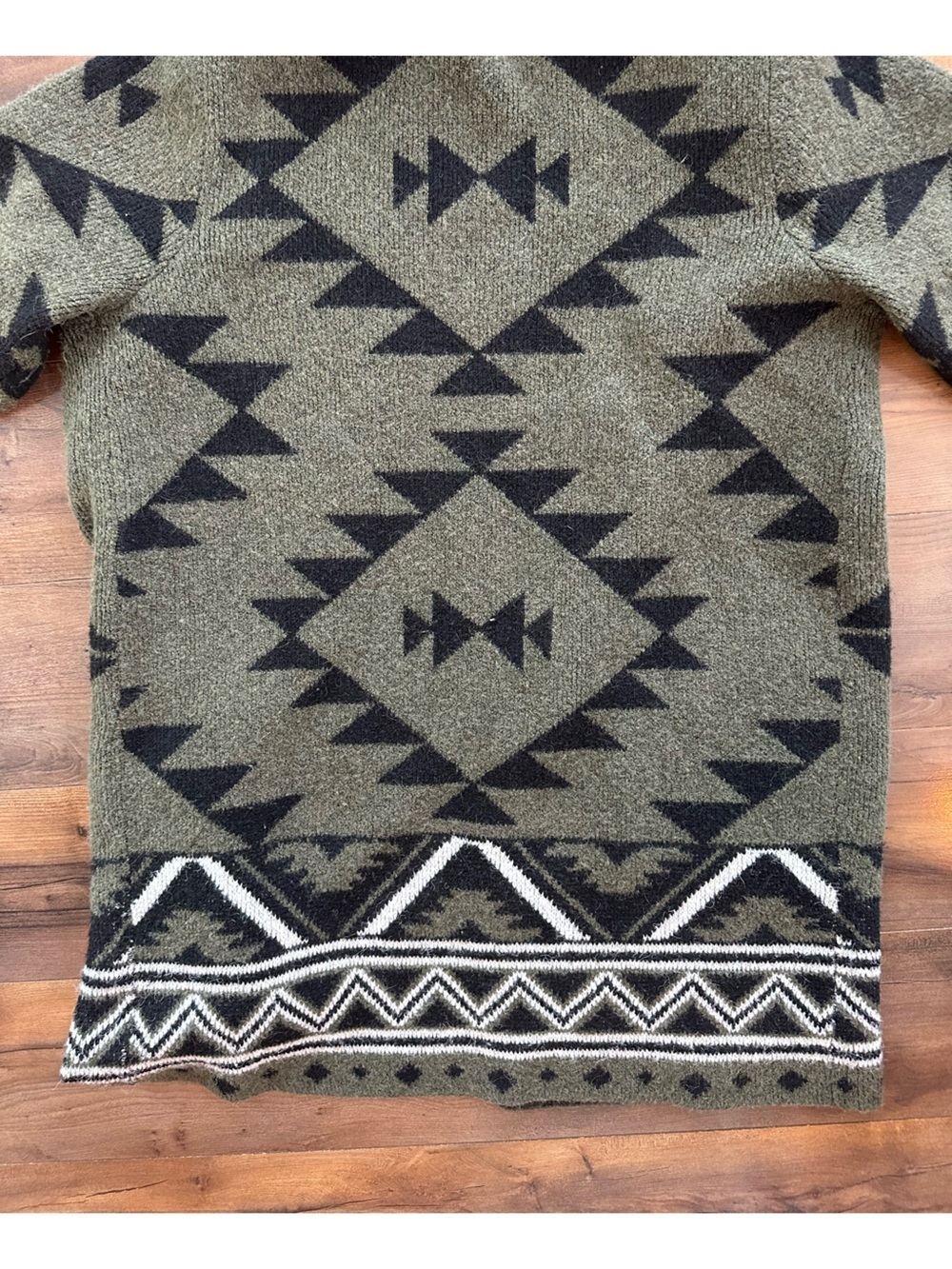 Frye Aztec Cardigan Sweater M Southwest Boho Western Cozy Knit - Picture 9 of 10